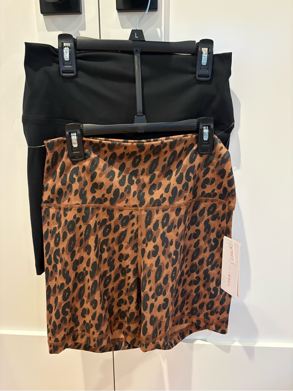 NEW Yogalicious 2 pack of exercise shorts size LARGE